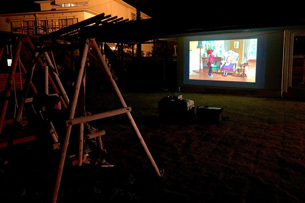 PROJECTOR&SCREEN RENTAL 野外上映