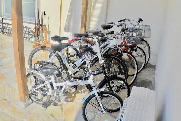 BICYCLES 自転車